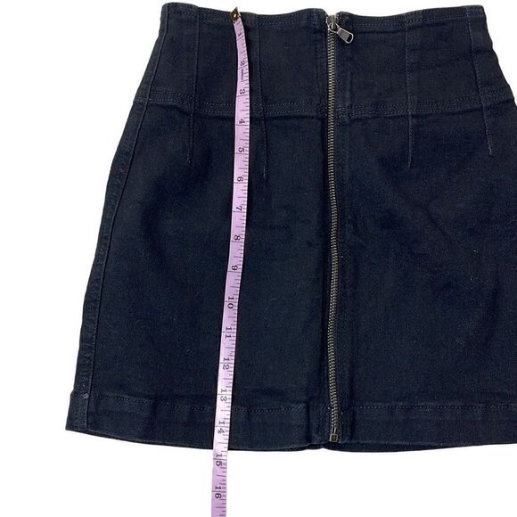 We The Free Mini Skirt Womens Size 25 Black Denim - Picture 9 of 10